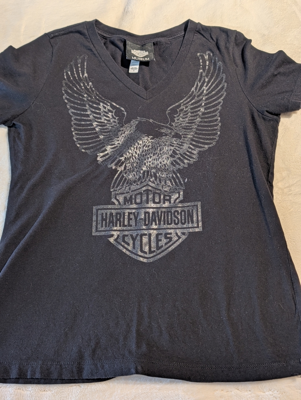 Harley-Davidson Black Eagle V-Neck Tee. Ladies Small